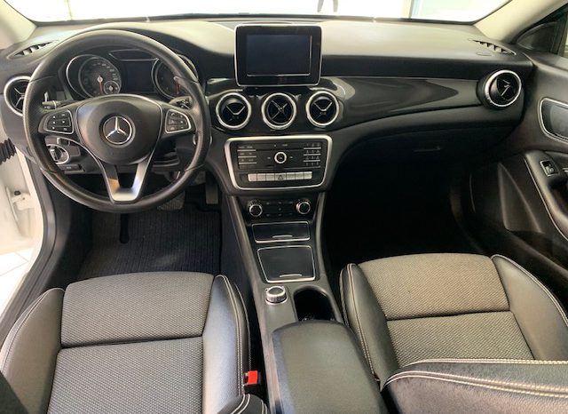 Mercedes-Benz CLA 200 d 4Matic Automatic Sport full