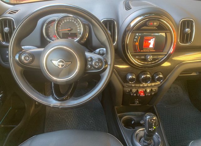 MINI Cooper D Countryman full