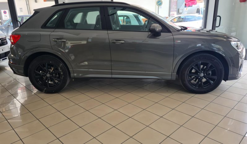 Audi Q3 35 2.0 tdi S line full