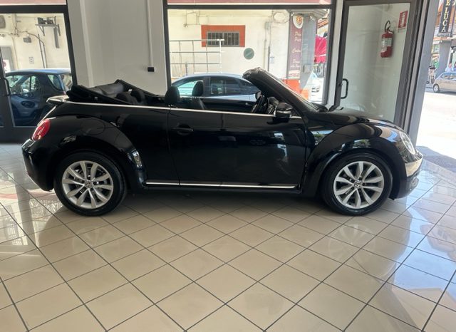 Volkswagen Maggiolino Cabrio 1.6 tdi Design 105cv full