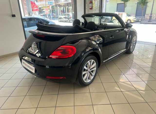 Volkswagen Maggiolino Cabrio 1.6 tdi Design 105cv full