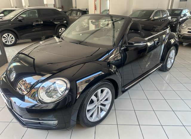 Volkswagen Maggiolino Cabrio 1.6 tdi Design 105cv full