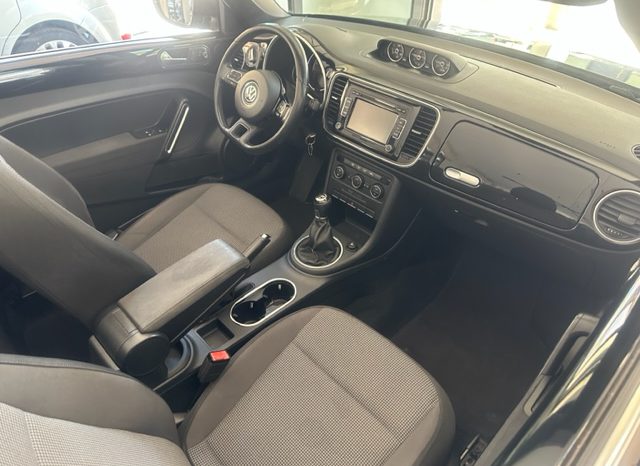 Volkswagen Maggiolino Cabrio 1.6 tdi Design 105cv full
