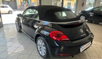 Volkswagen Maggiolino Cabrio 1.6 tdi Design 105cv full