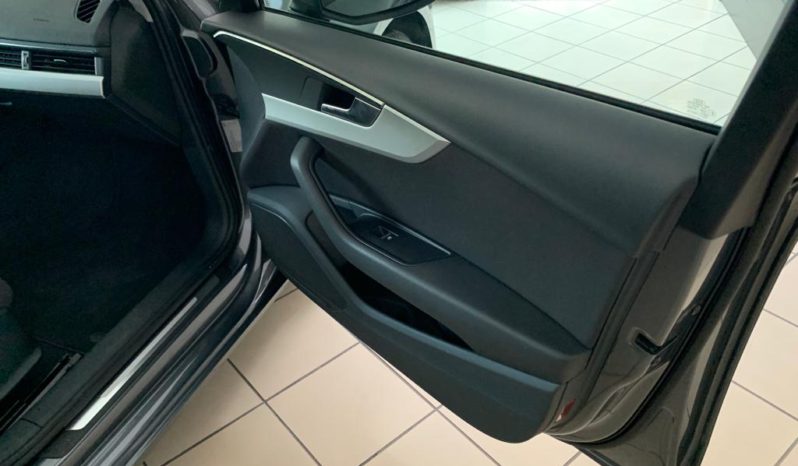 Audi A4 2.0 TDI 150 CV Business full