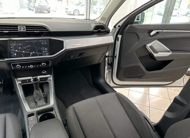 Audi Q3 35 2.0 tdi Advanced full