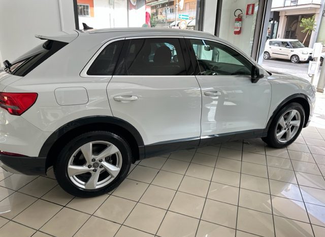 Audi Q3 35 2.0 tdi Advanced full