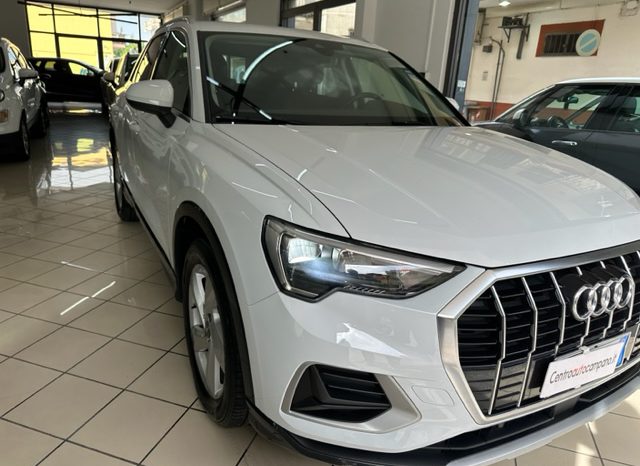Audi Q3 35 2.0 tdi Advanced full