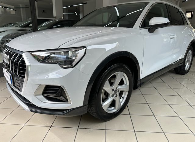Audi Q3 35 2.0 tdi Advanced full