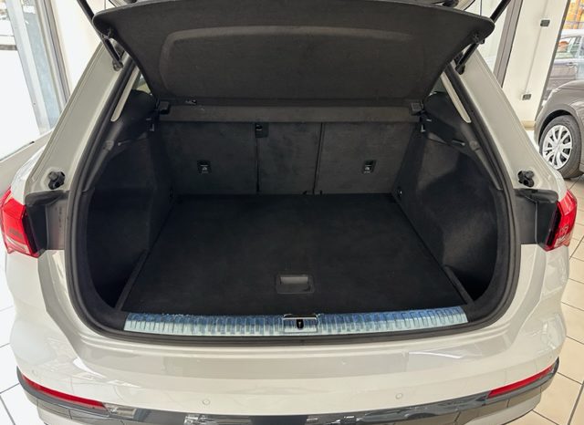 Audi Q3 35 2.0 tdi Advanced full