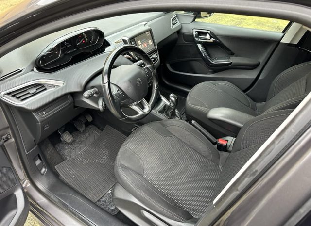 Peugeot 208 1.6 bluehdi Active 75cv full